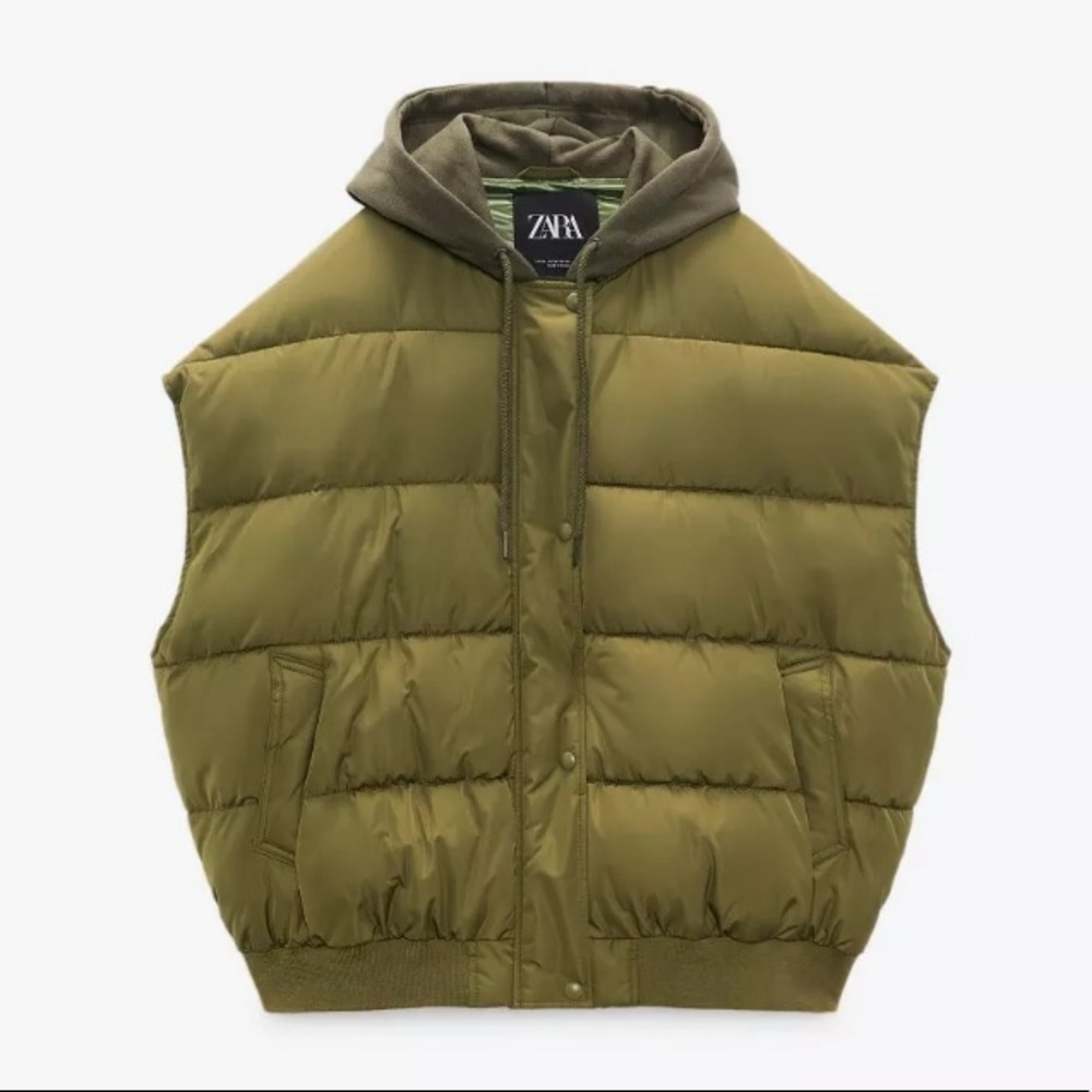 NWT Zara green puffer water resistant vest with hood xs